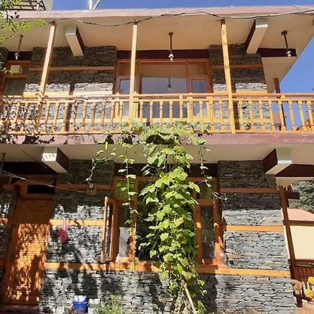 The Himalayan Heaven Leilighet Jibhi Eksteriør bilde